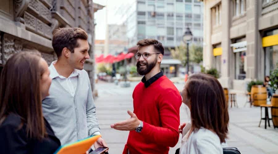 Almanca günler Türkçe okunuşları ve anlamlari