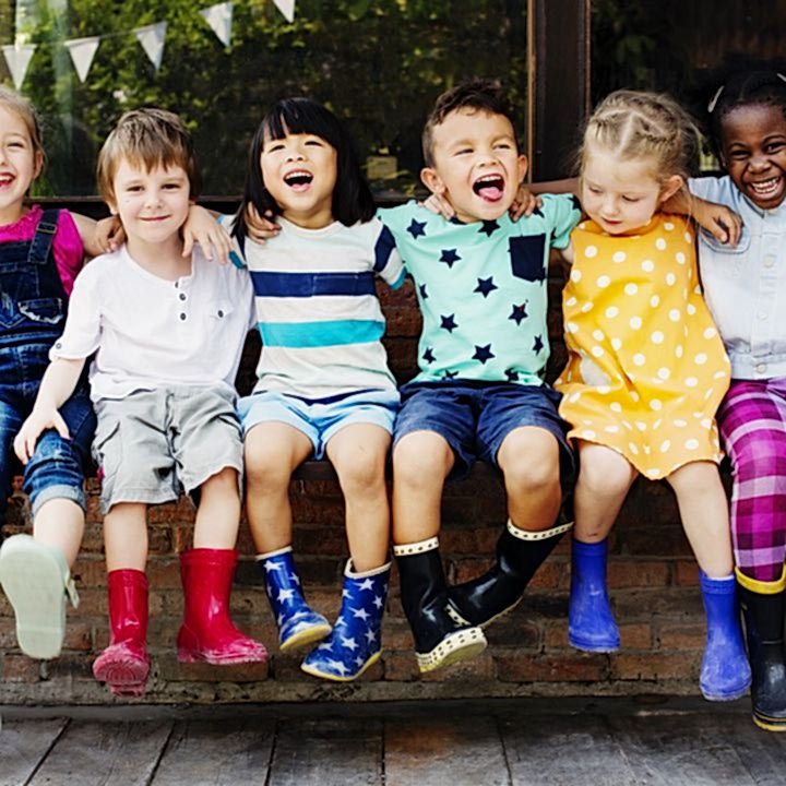 Çocuklar için İngilizce yaz kampı resim