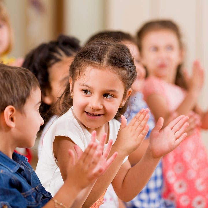 Çocuklar için İspanyolca kurslarında etkili sonuçlar